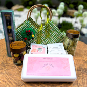 Green Christmas Wellness Gift Basket