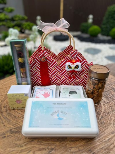 Red Flora CNY Gift Basket